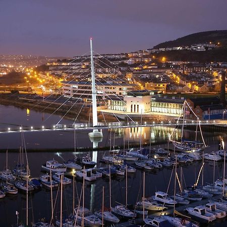 Just Stay Wales - Mariners Walk Суонси Экстерьер фото